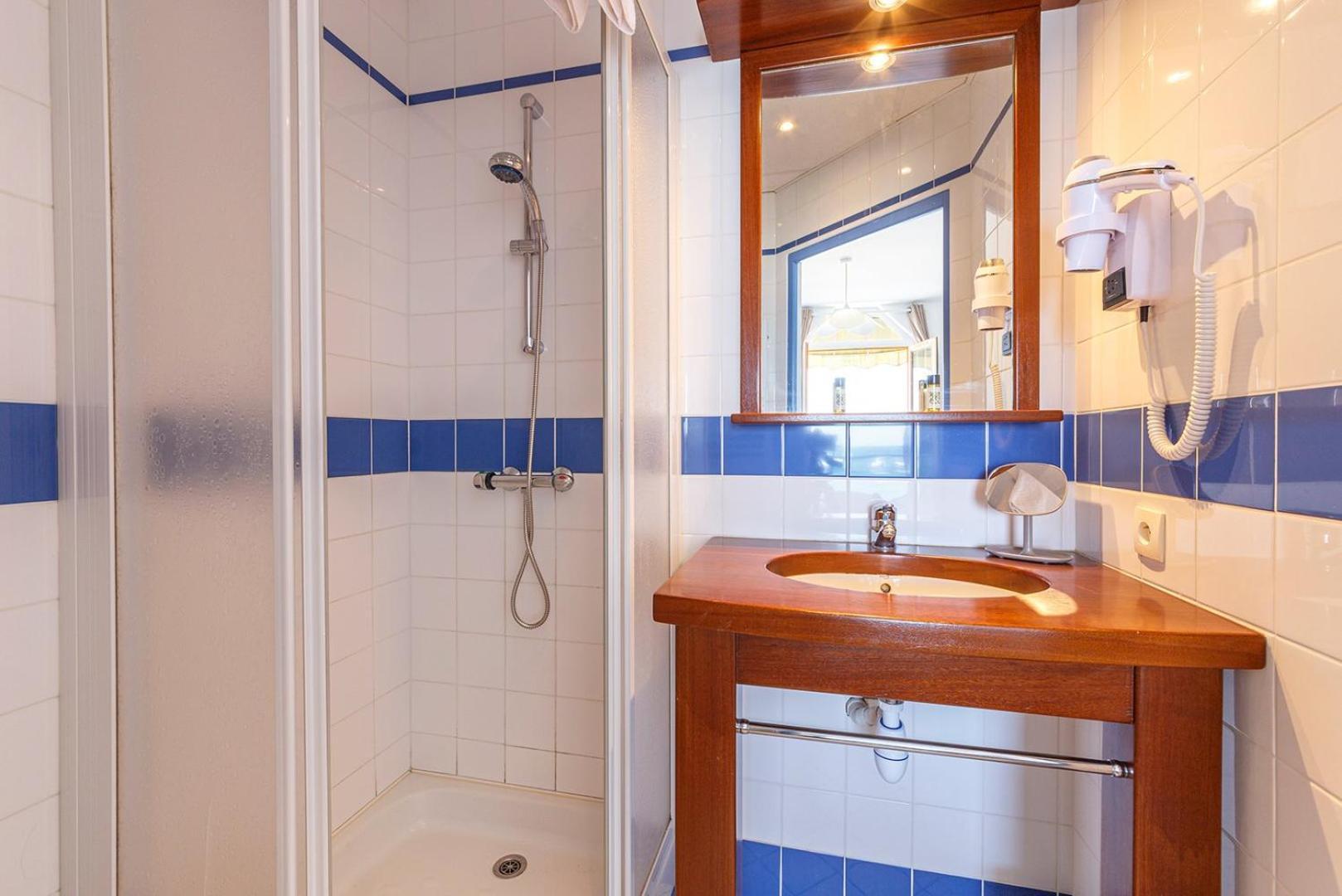 Les Pieds Dans L'Eau - Appartment 1 - Vue Mer Cancale Exteriér fotografie